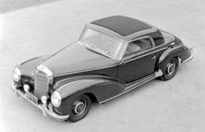 40 Jahre Mercerdes C124 Coupe. Urahne Mercedes W188 300 S Coupé gebaut von 151 bis 1958